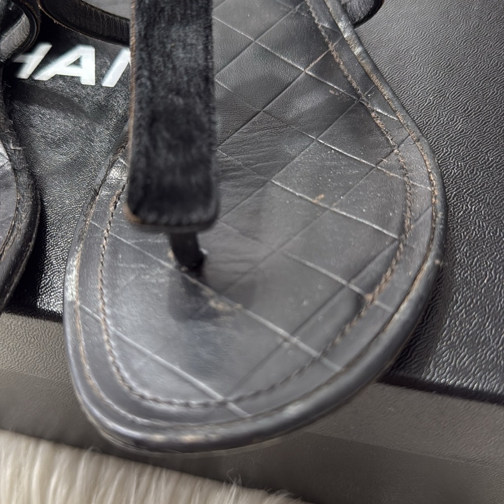 CHANEL Interocking CC Logo T-Strap Sandals - Picture 7 of 16